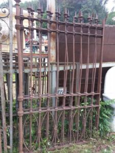 Portão de ferro